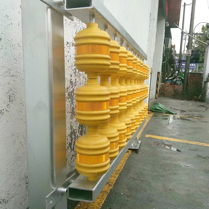 高速路防撞轉桶